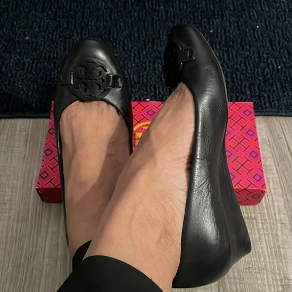 Tory Burch Leather Shoes - Picture 9 of 10